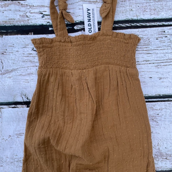 Smocked tie knot baby romper NWT size 6-12 months - Picture 4 of 9